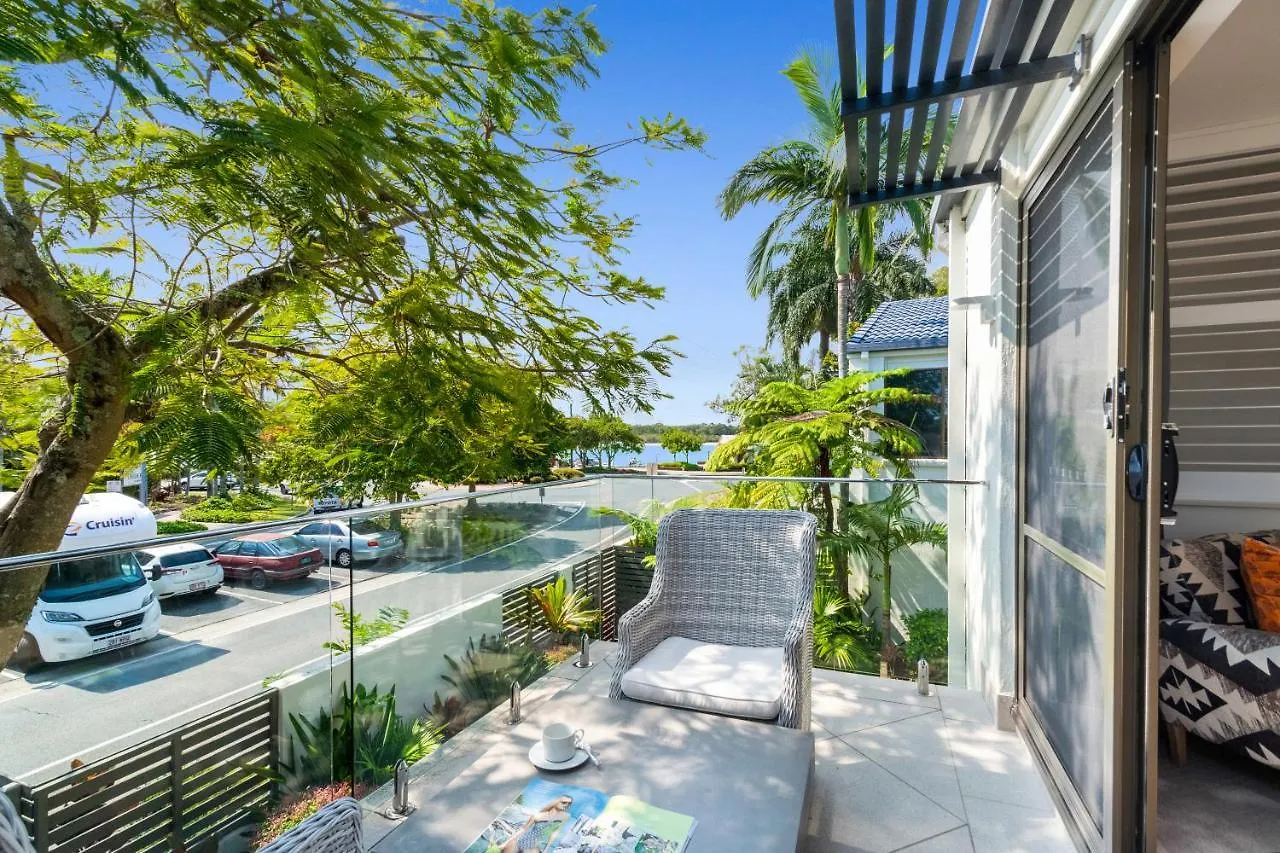 ****  Noosa Place Resort Noosaville Australia
